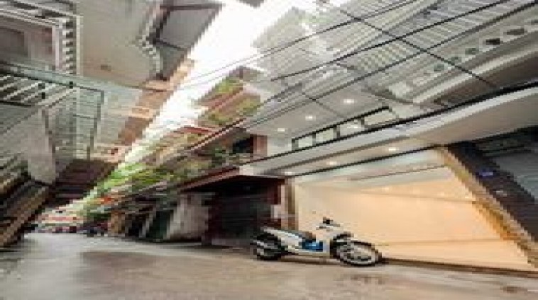 PHÂN LÔ, Ô TÔ TRÁNH, THANG MÁY, KD VĂN PHÒNG, HOÀNG VĂN THÁI: 40M, 8T, MT: 3.8M
